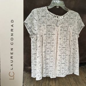 NWT Lauren Conrad Romantic Lace Swing Top